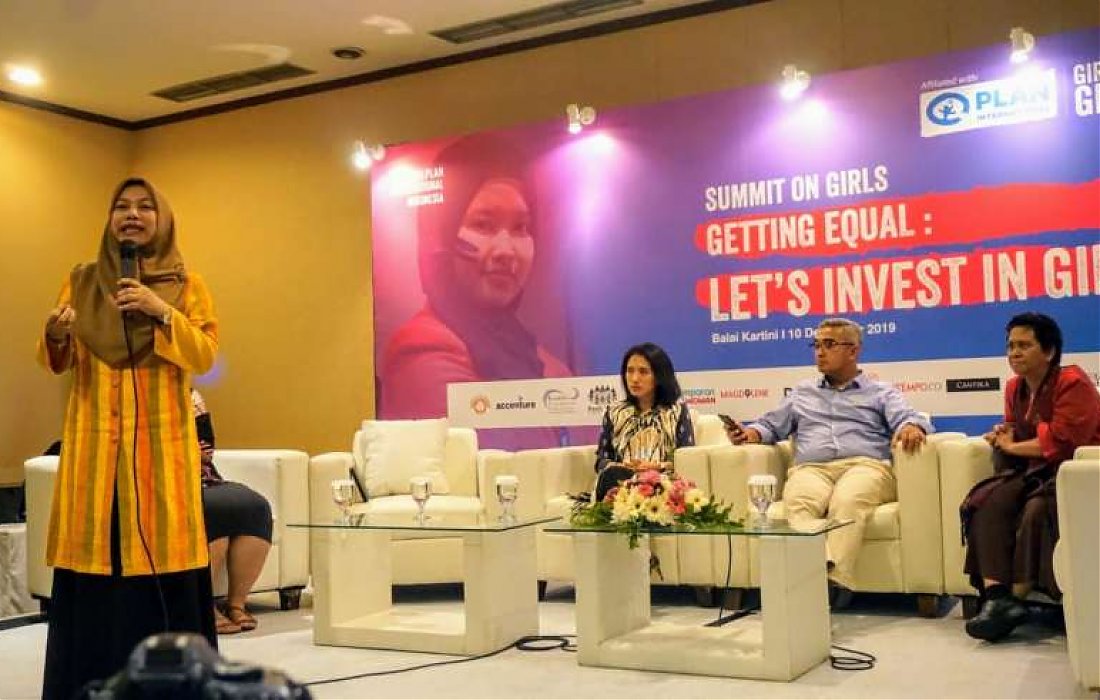 Invest in Girls, Encouraging Young Women to Be Active in Politics